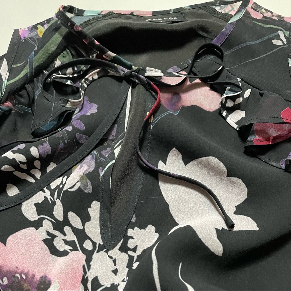 Yumi Kim Sheer Floral Ruffle Open Shoulder Cold Shoulder Blouse Size Small - Picture 7 of 8